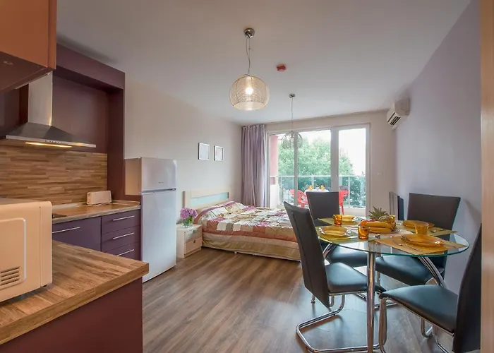 Admiral Plaza Lägenhet *