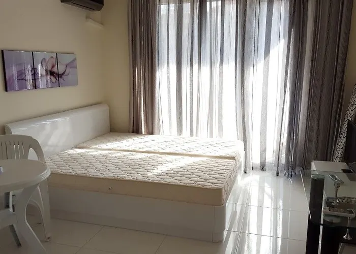 Admiral Plaza Lägenhet