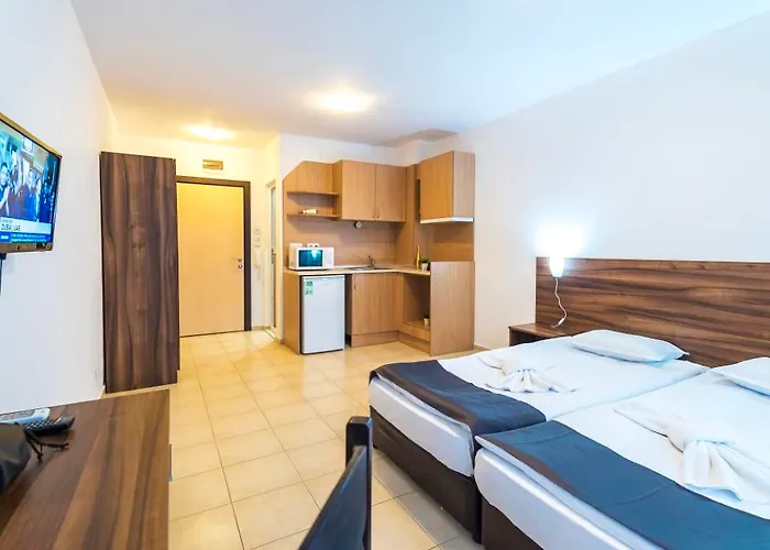 Admiral Plaza * Slăntjev Brjag