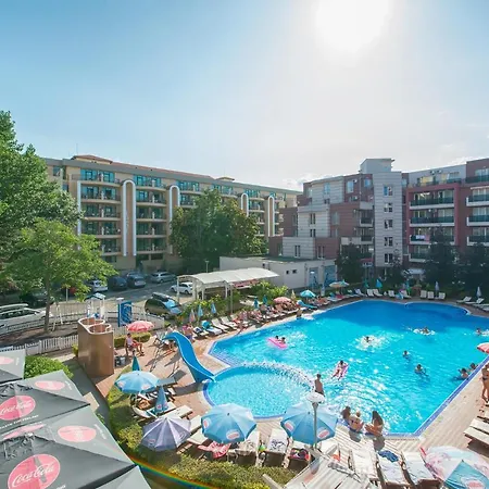 Admiral Plaza Апартаменти