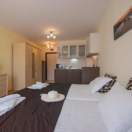 Admiral Plaza Sunny Beach