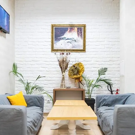 Admiral Plaza Apartmán *