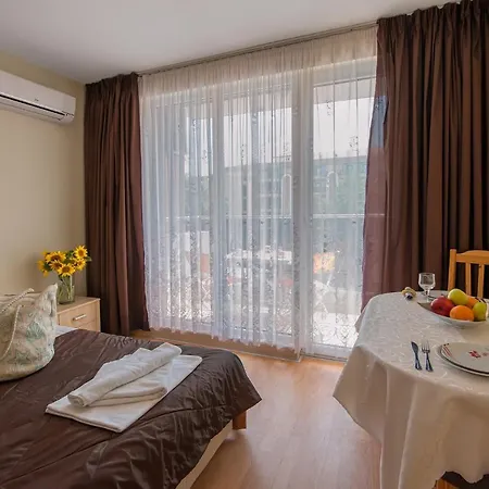 Admiral Plaza Apartamento