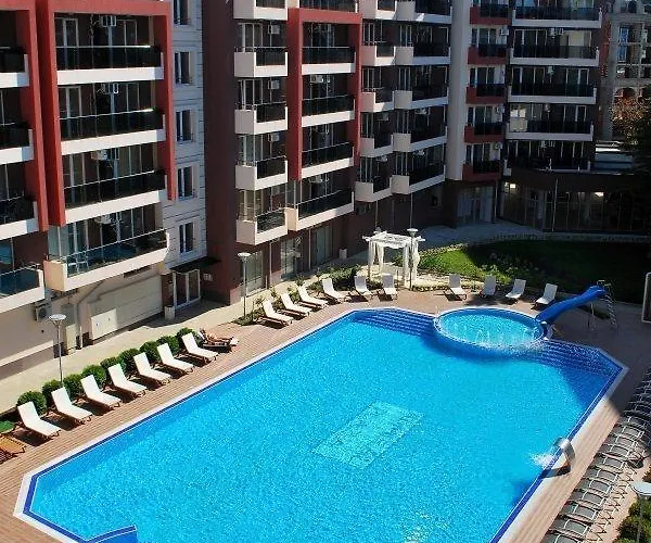 Admiral Plaza ساني بيتش