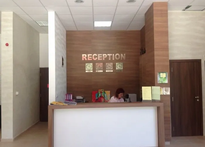 Admiral Plaza ساني بيتش